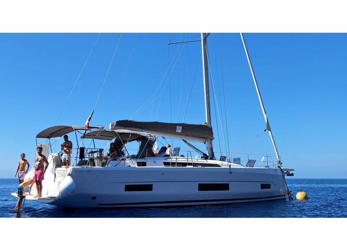 Dufour 470