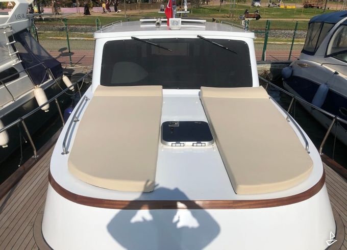 Custom Made Motoryacht