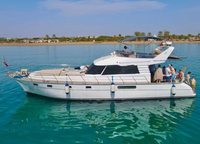 Custom Made Motoryacht