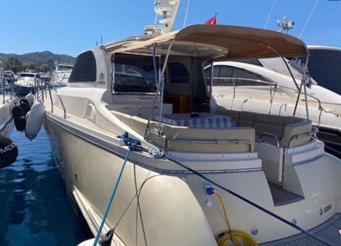 Custom Made Motoryacht
