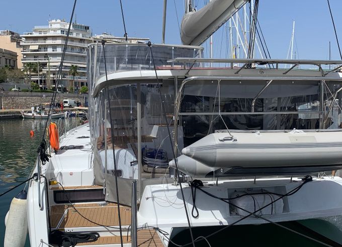 Lagoon 42