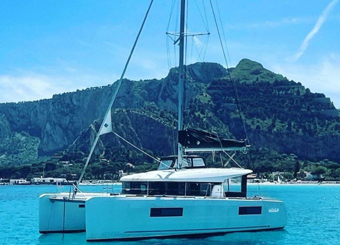 Lagoon 40
