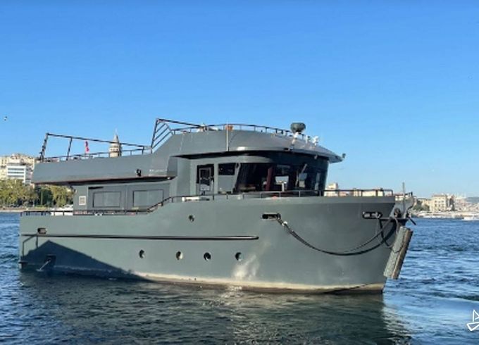 Custom Made Motoryacht
