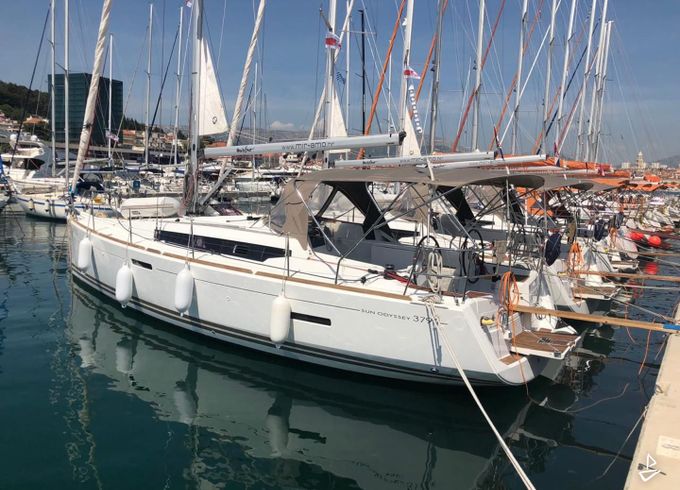 Jeanneau Sun Odyssey 379