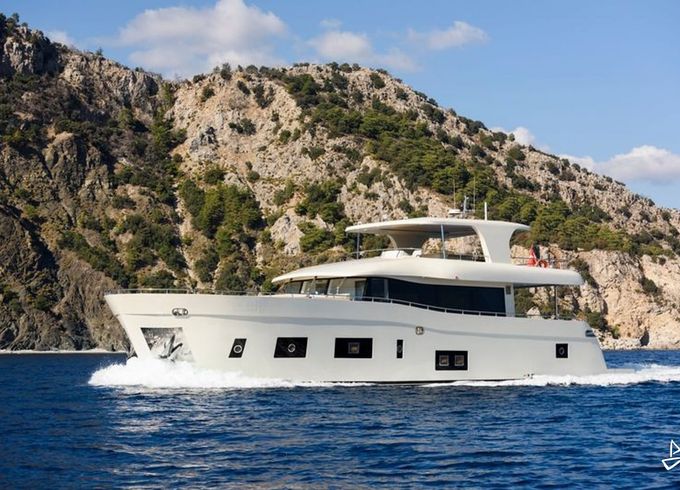 Custom Made Motoryacht