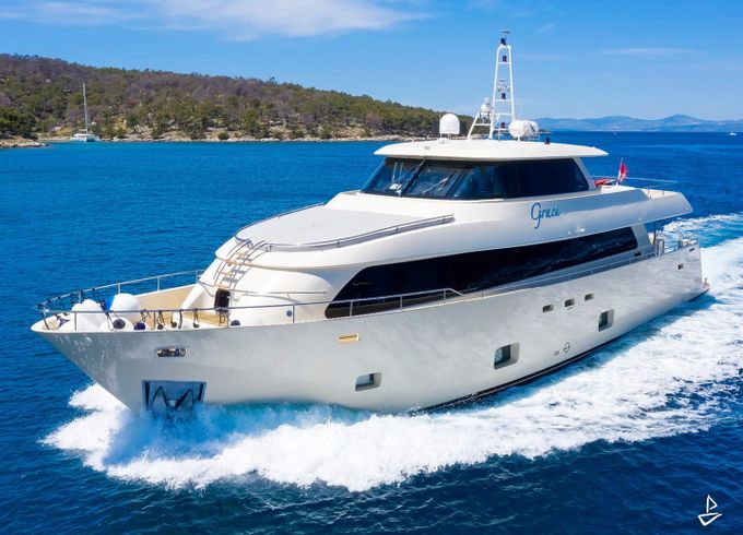 Custom Made Motoryacht
