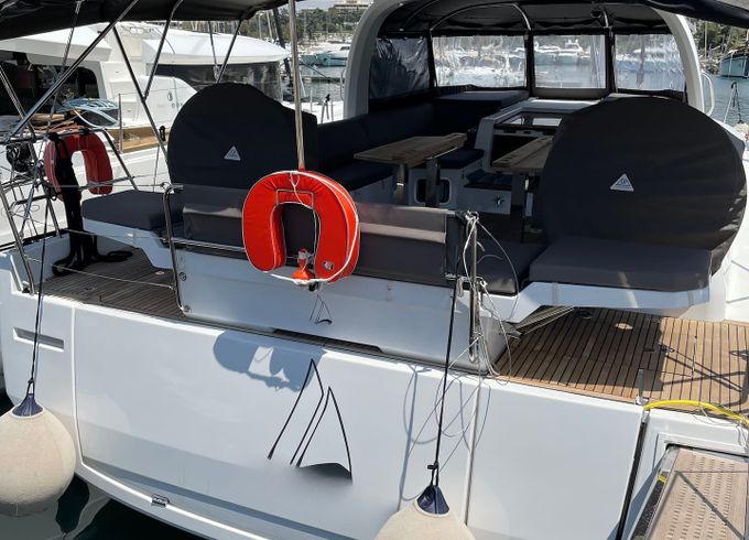 Jeanneau 60