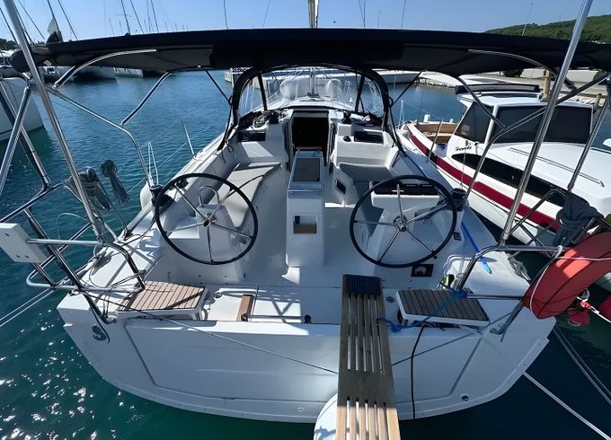 Beneteau Oceanis 34.1