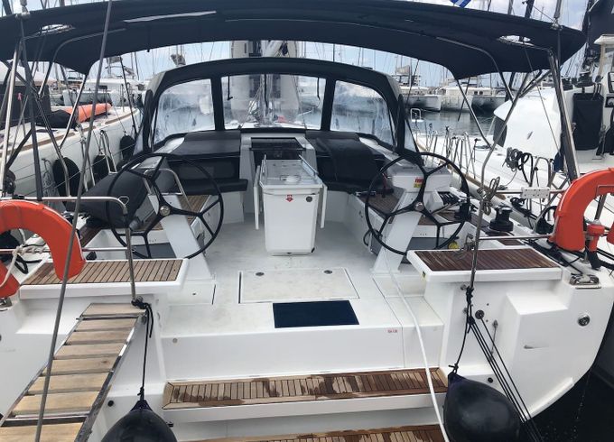 Beneteau Oceanis 51.1