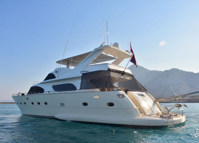Custom Made Motoryacht