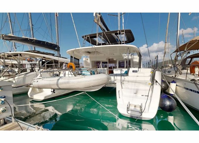 Lagoon 450F
