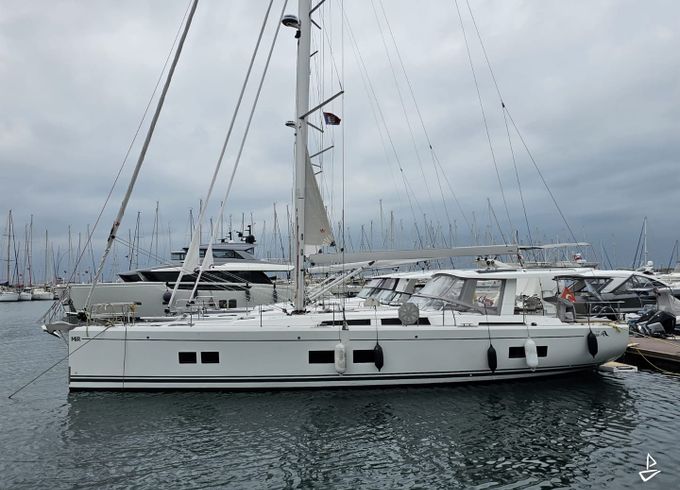 Hanse 548