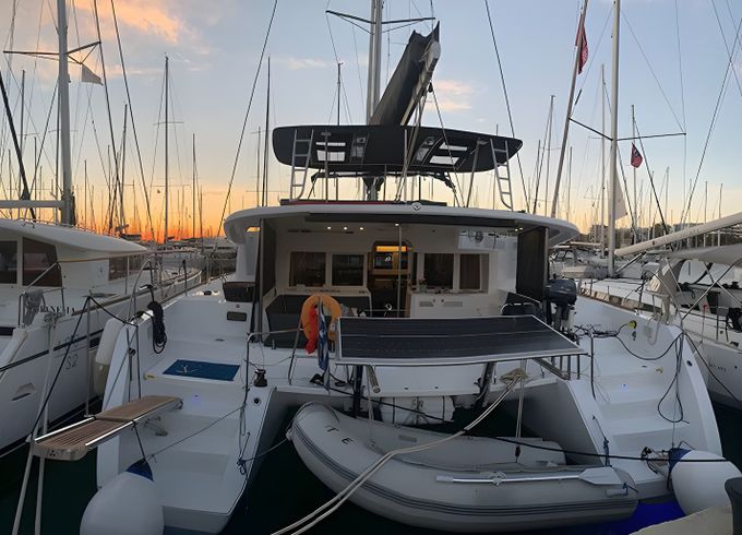 Lagoon 450F