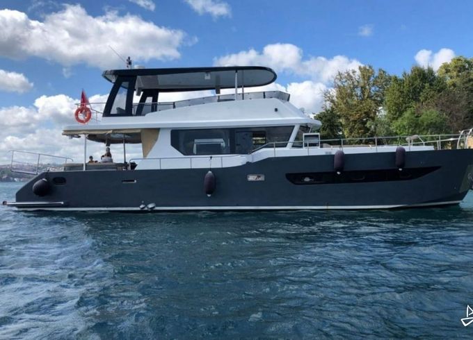 Custom Made Motoryacht