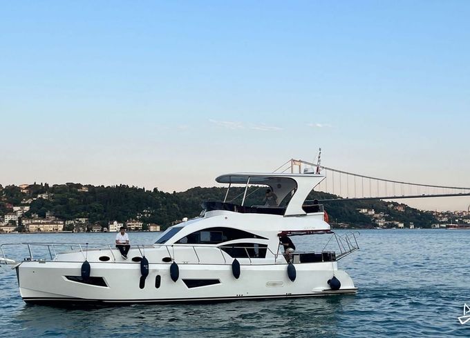 Custom Made Motoryacht