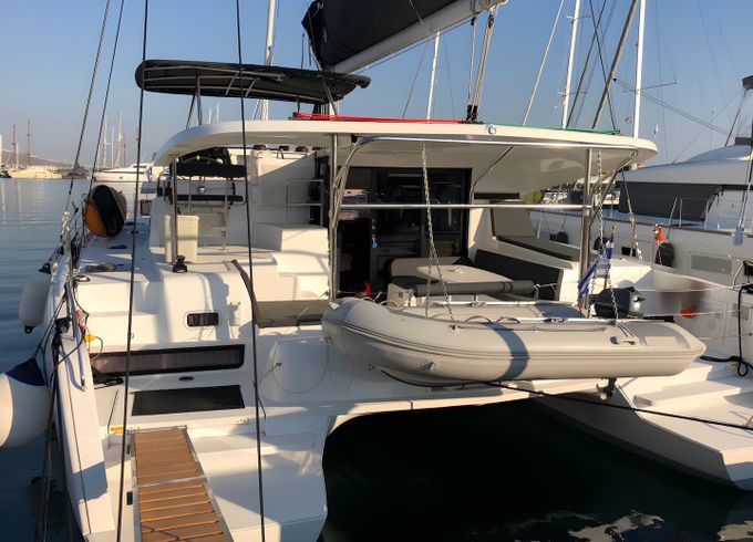 Lagoon 42