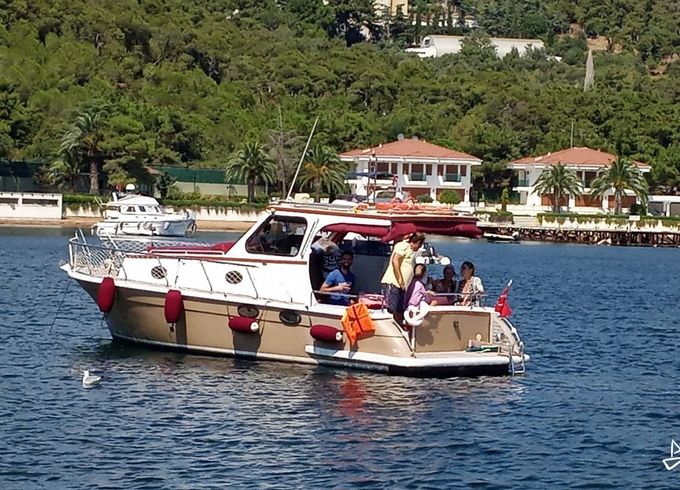 Custom Made Motoryacht
