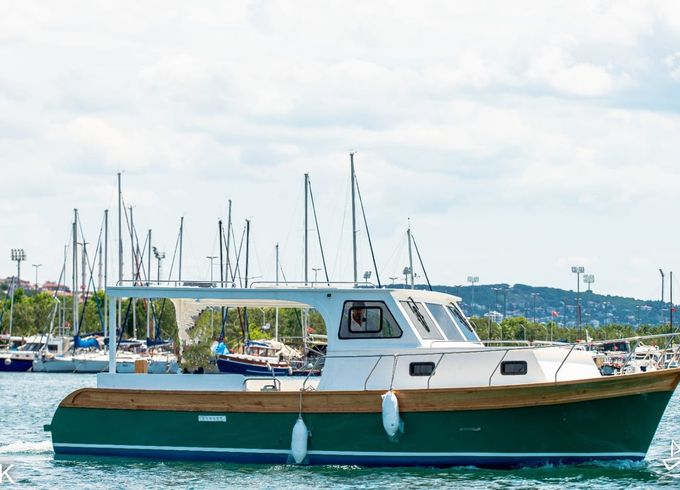 Custom Made Motoryacht