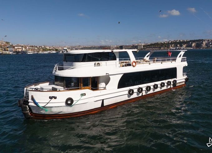 Custom Made Motoryacht