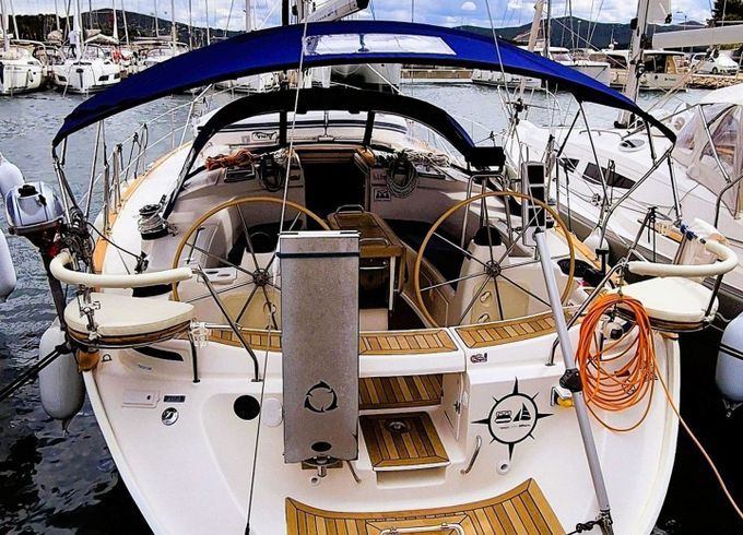 Bavaria 44