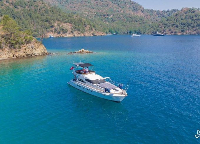 Custom Made Motoryacht
