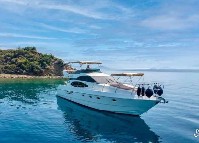 Azimut 52