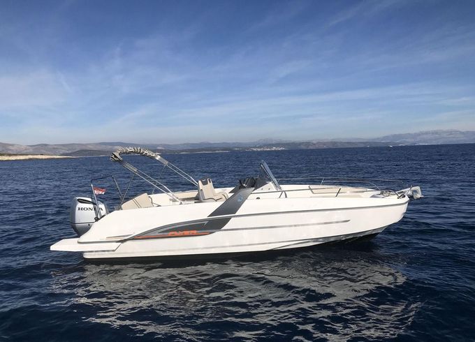 Beneteau Flyer 7.7. Spacedeck