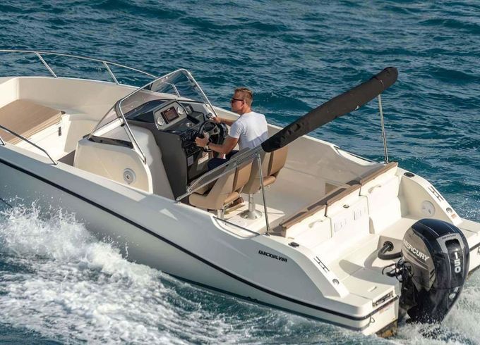 Quicksilver ACTIV 675 OPEN