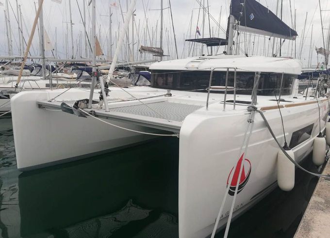 Lagoon 40