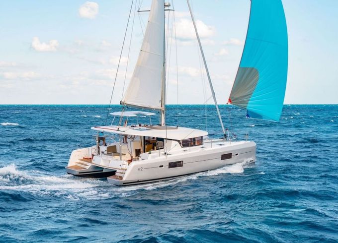 Lagoon 42
