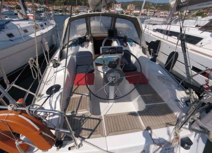 Hanse 342