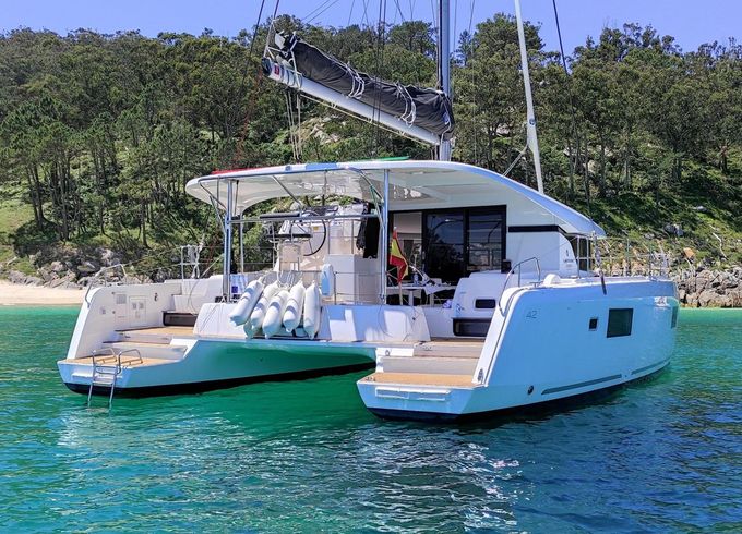 Lagoon 42
