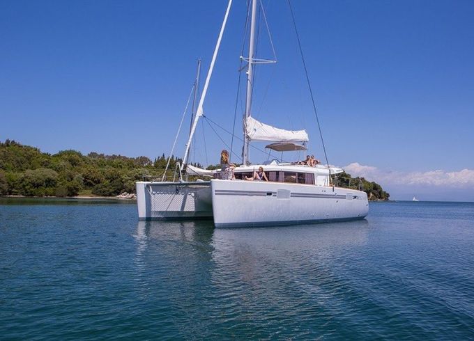 Lagoon 450 Fly