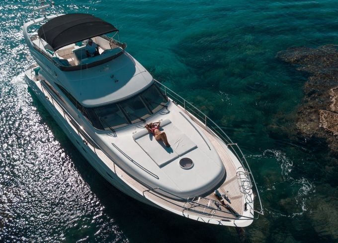 Princess 61