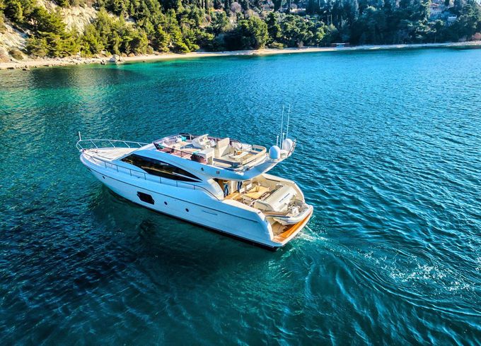 Ferretti 620