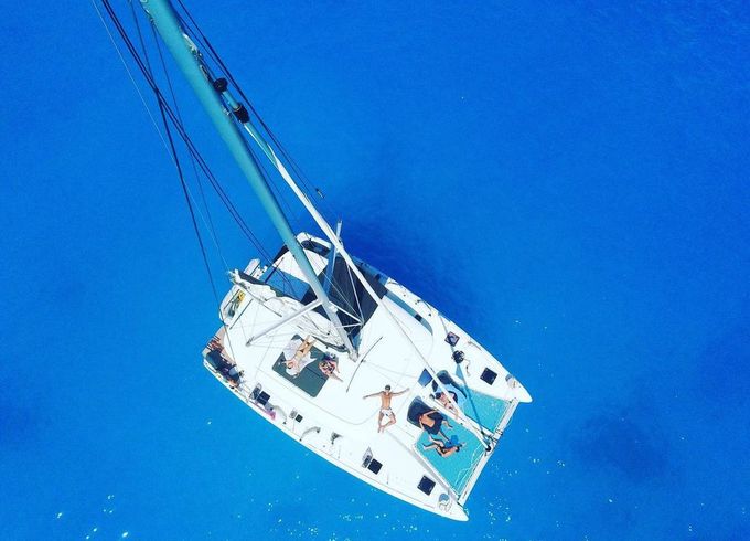 Lagoon 42