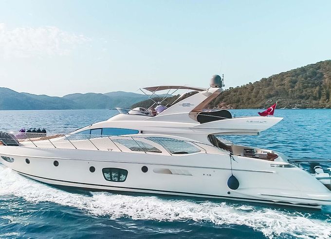 Azimut 62