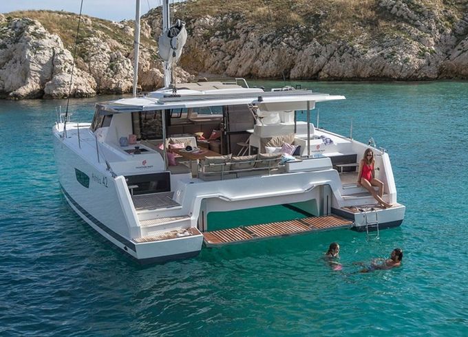 Fountaine Pajot Astrea 42