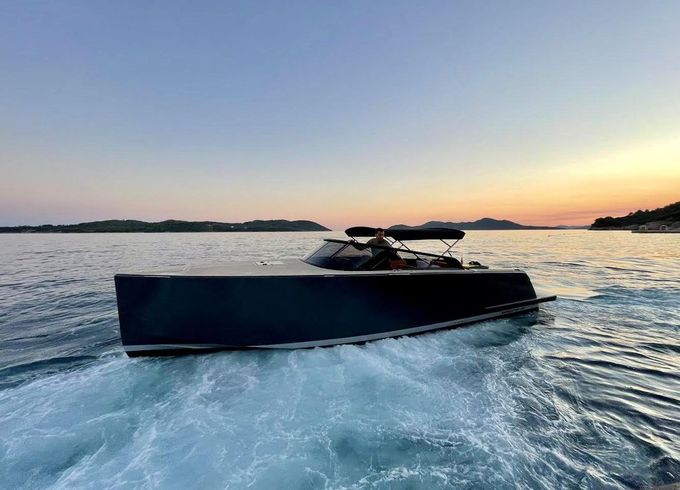 VanDutch 32