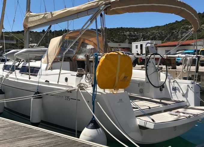 Dufour 335 Grand Large