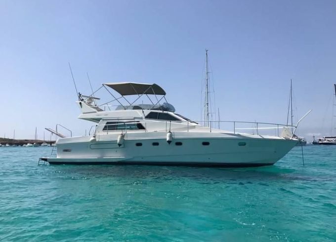 Ferretti Altura 52S