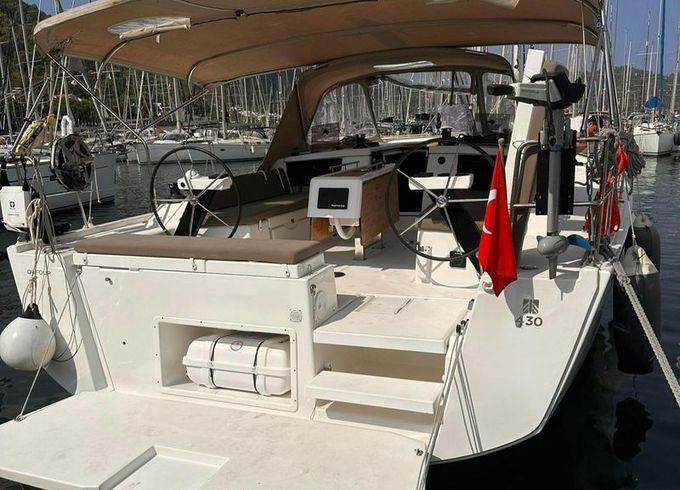 Dufour 430