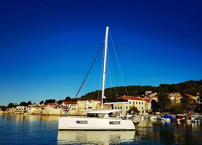 Lagoon 40