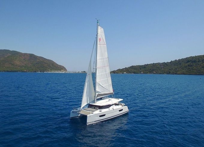 Fountaine Pajot Isla 40