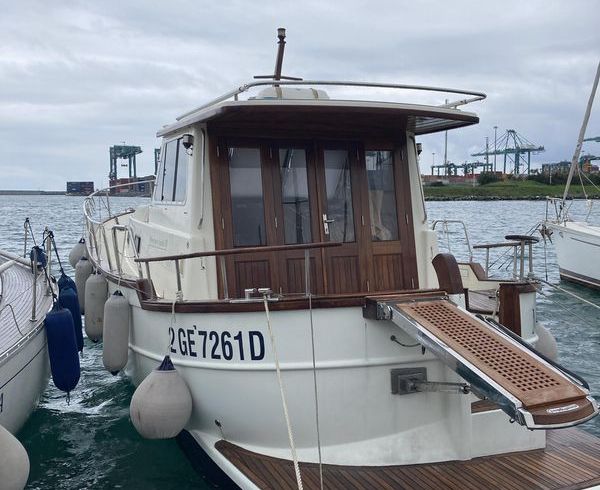 Menorquin Yachts MY1000