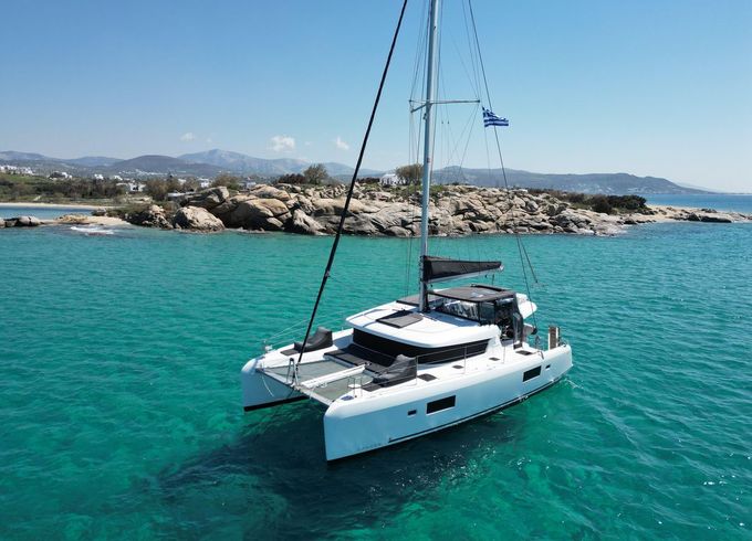 Lagoon 42