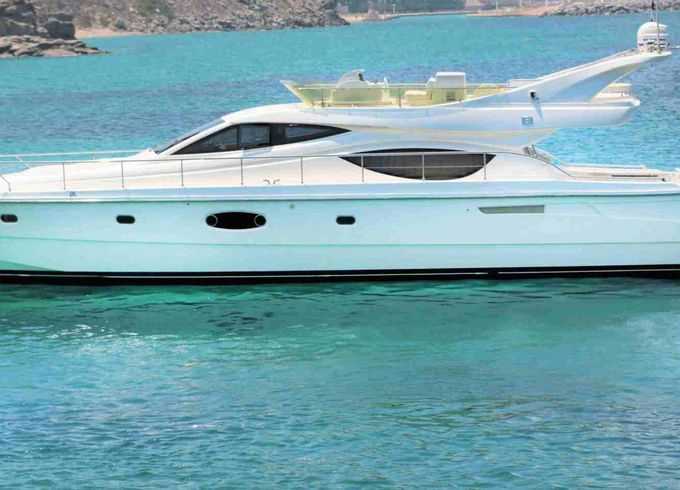 Ferretti 550