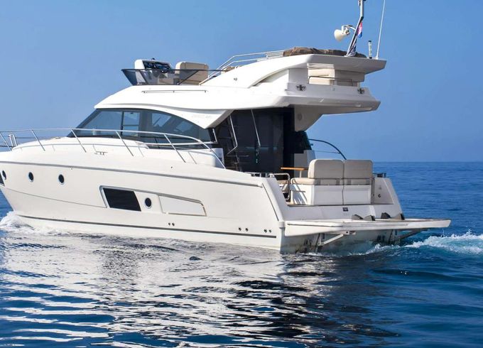 Bavaria Virtess 420 Fly