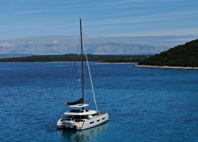 Lagoon 55