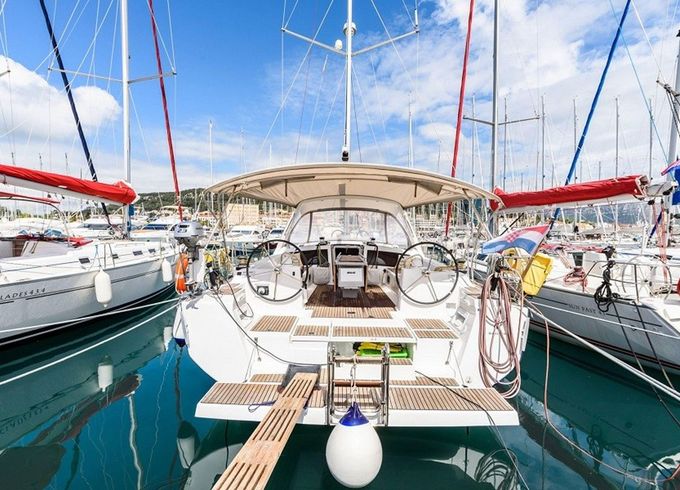 Beneteau Oceanis 48